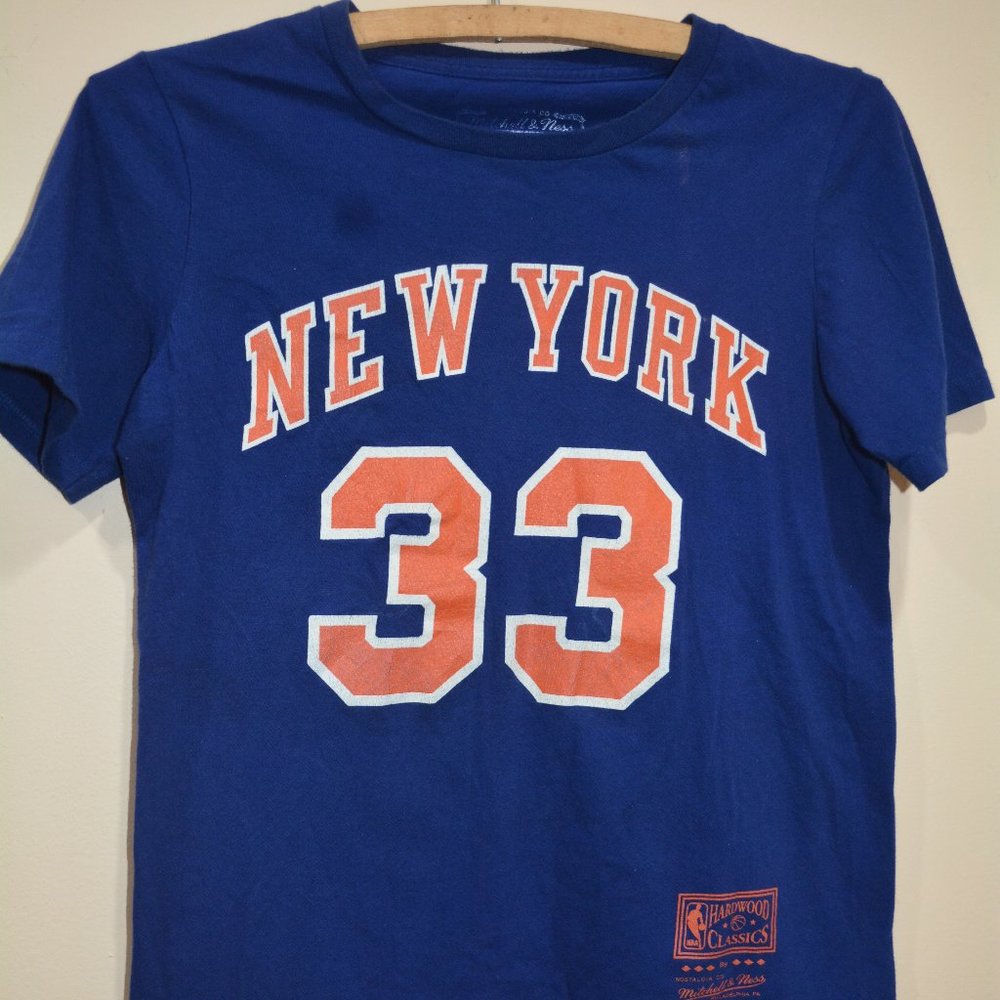 NY Knicks-Patrick Ewing #33 Classic T-Shirt- Youth Medium